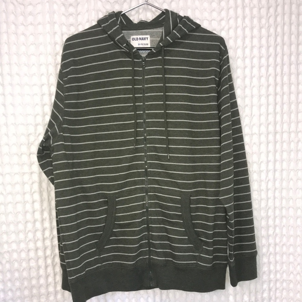 Men’s zip up hoodie XL